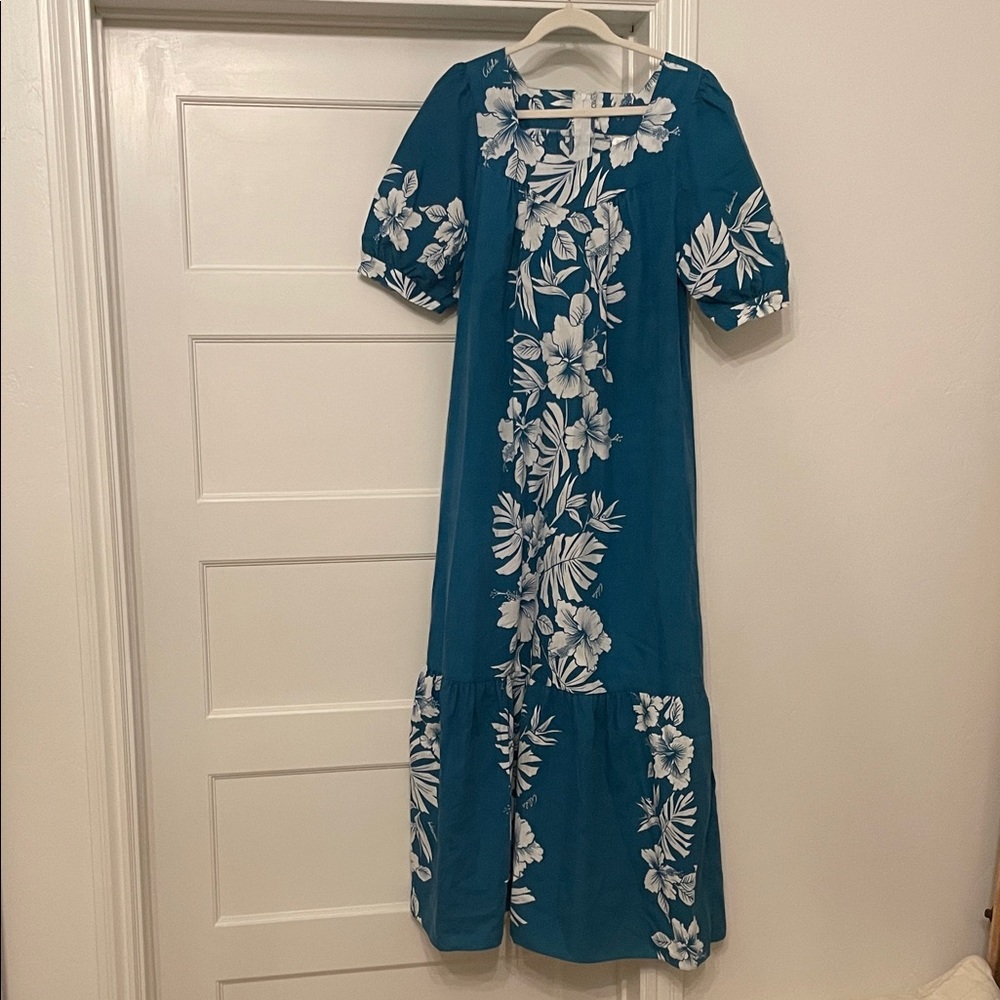 Vintage Muumuu by Royal Creations Teal Hibiscus Hawaii Maxi EUC